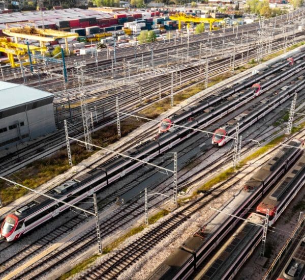 Porównanie pociągów dużych prędkości: Shinkansen vs. TGV